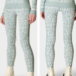 NEW Sweaty Betty leopard animal jacquard base layer legging green  white 4 XS